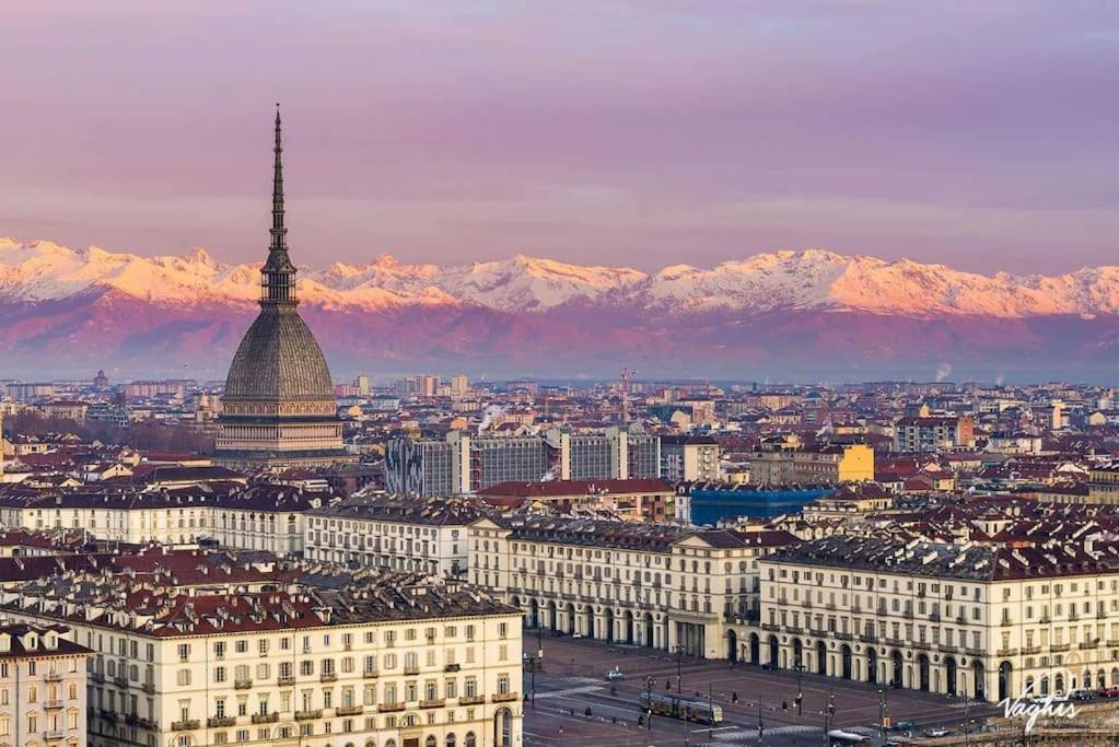 Ferienwohnung Il Balcone Su Torino - Moderno Con Vista Superga Exterior foto